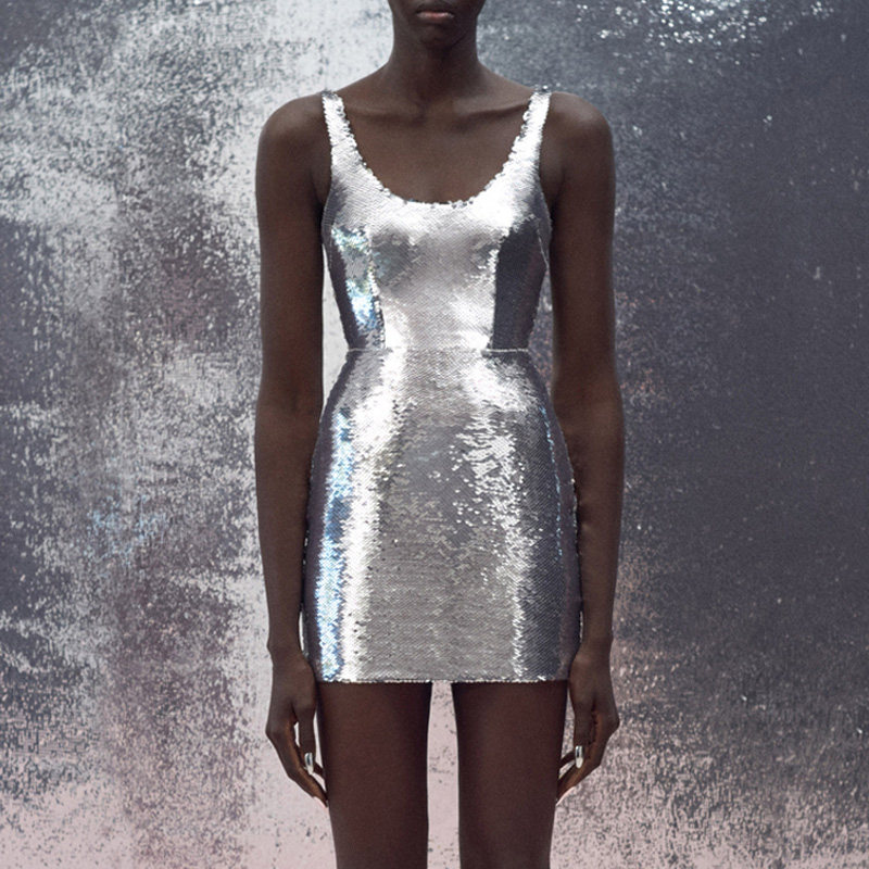 亮片晚礼服吊带裙高级质感包臀宴会连衣裙2025新款年会舞台连衣裙