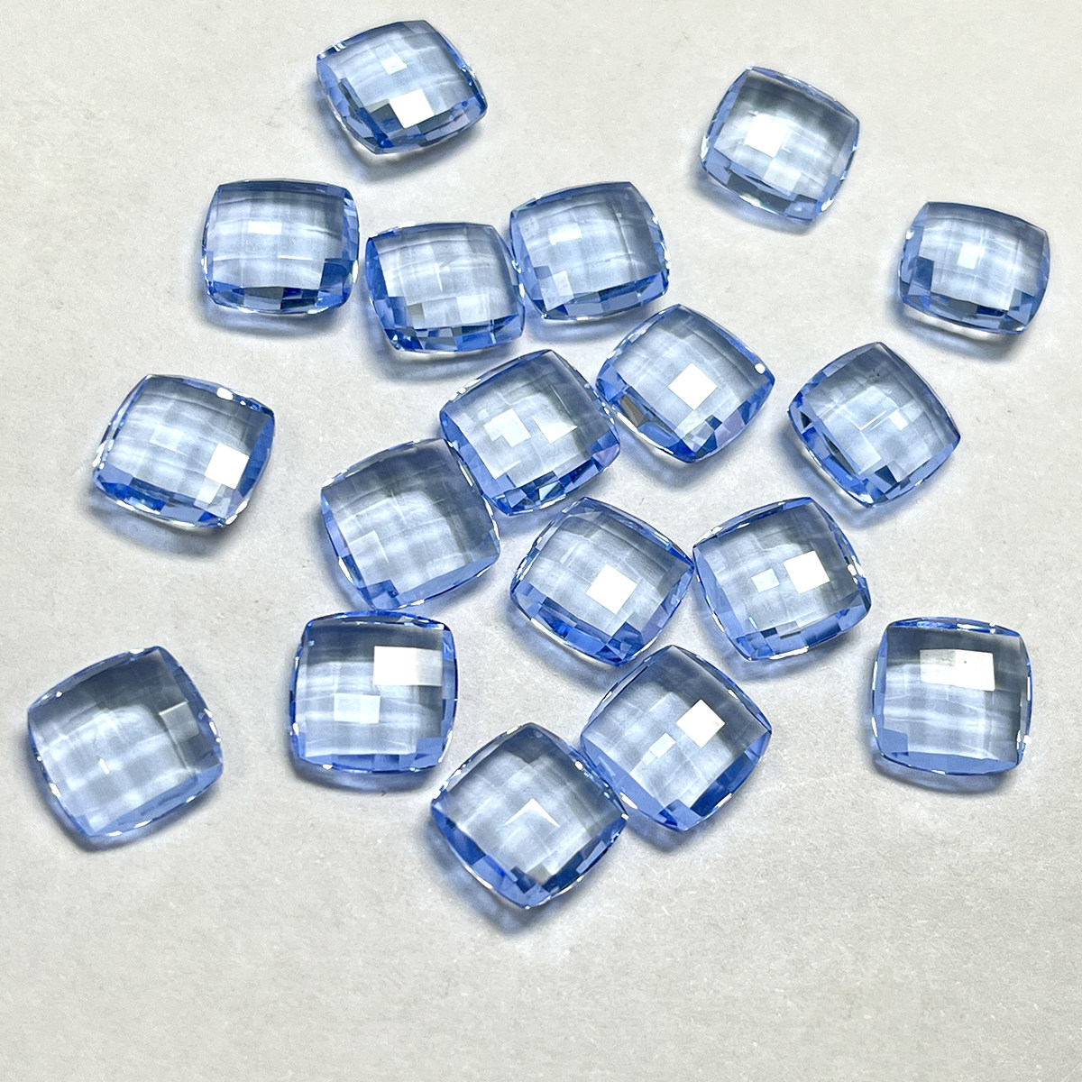 FB067水热法合成水晶 实验室培育水晶 内部干净 珠宝鉴定学习标本