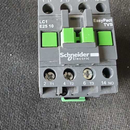 议价交流接触器LC1E2510，EasyPact TVS系