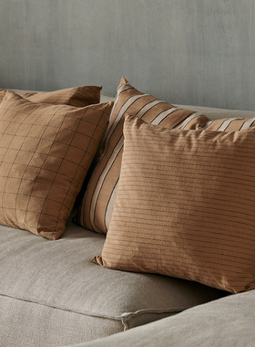 Ferm Living Brown 彩棉抱枕家用客厅沙发靠垫创意格纹护腰靠枕」