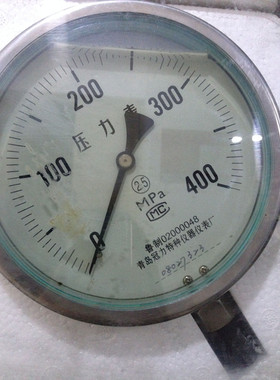 YTNF(S)100不锈钢耐震压力表0.6,1,1.6,2.5等MPA真空青岛冠力特种