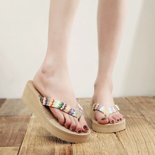 新款草仿草编人字拖女夏网红时尚凉拖鞋韩版简约高级感海边沙滩鞋