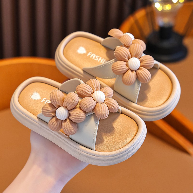 夏季女童凉拖鞋防滑软底外穿时尚