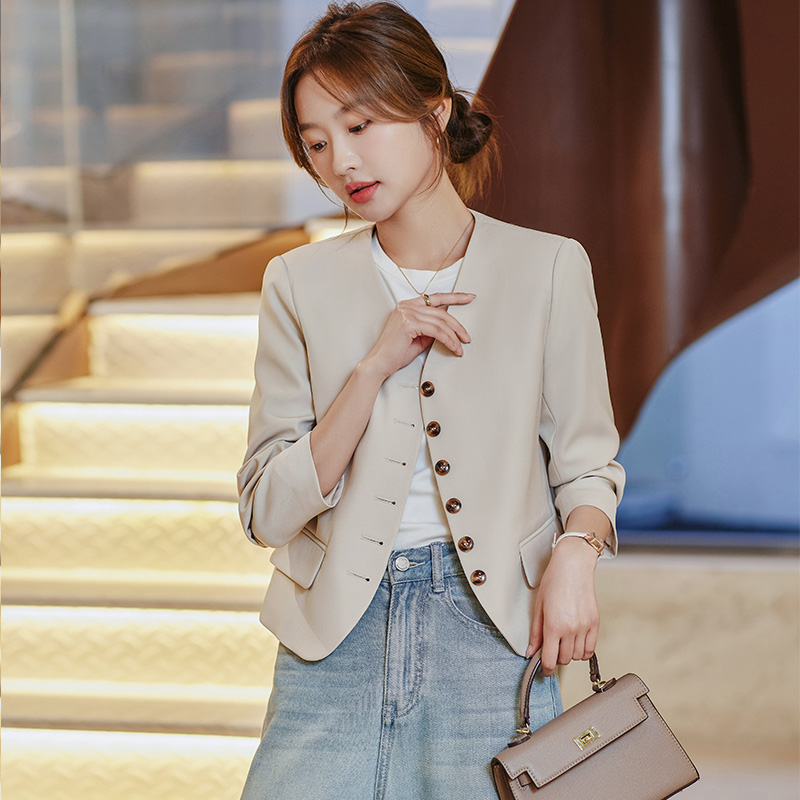休闲气质无领小西服西装外套女2023春秋小个子短款高级感上衣轻奢