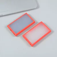 Красный защитный чехол