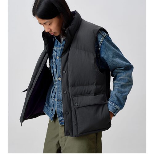 REMOCREVO 90’S DOWN VEST. 羽绒马甲户外保暖