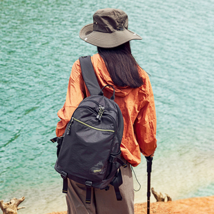 户外大容量旅游包女春夏通勤背包牛津布初中生书包超轻帆布双肩包