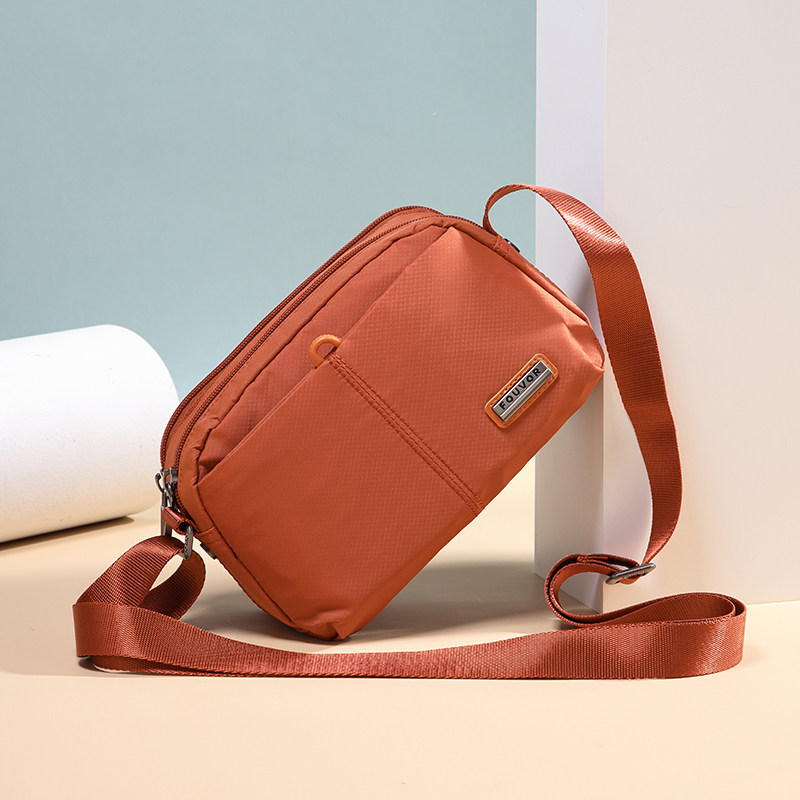 牛津布斜挎包2026新款尼龙女包中年妈妈包单肩小包包女士帆布挎包