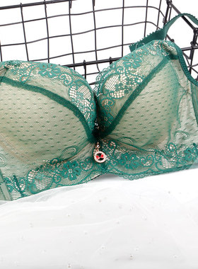 小胸聚拢文胸胖mm200斤胖妹妹大码加厚有钢圈平胸背心式内衣90a95