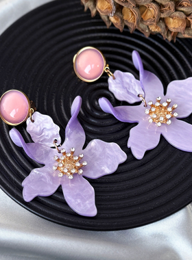 艺术家品牌MG Marion Godart花朵扫肩耳夹