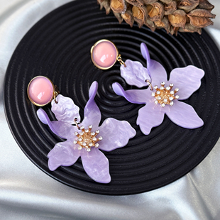 艺术家品牌MG Marion Godart花朵扫肩耳夹