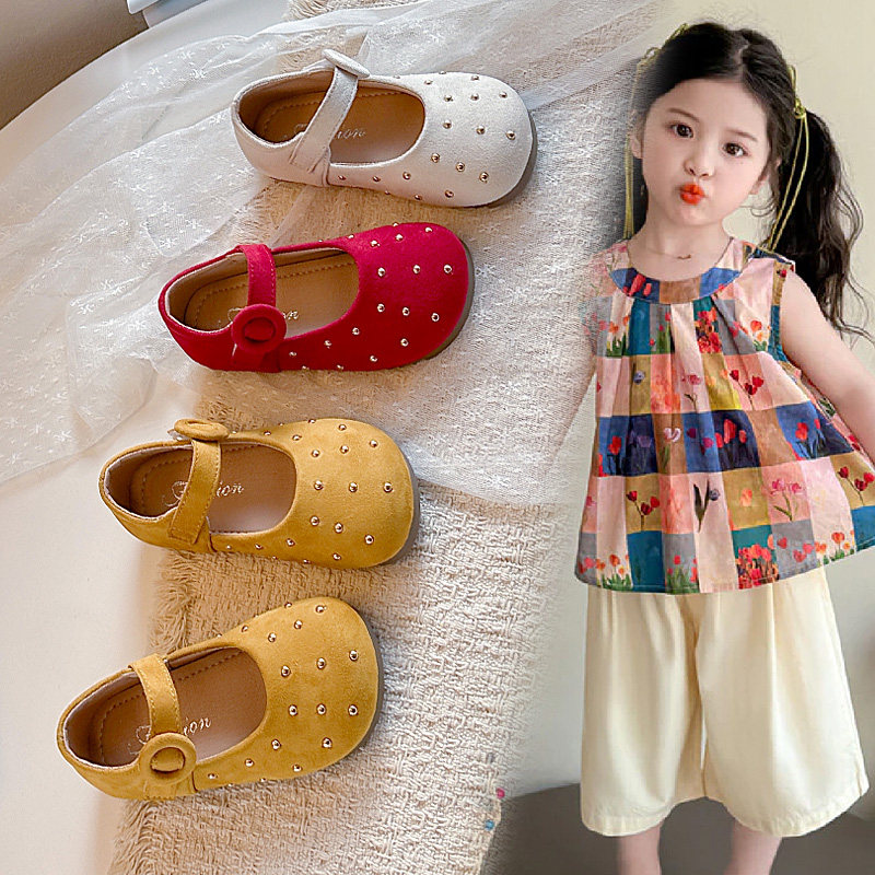 儿童小皮鞋铆钉女童鞋子2026新款春款女宝宝公主鞋软底小女孩童鞋