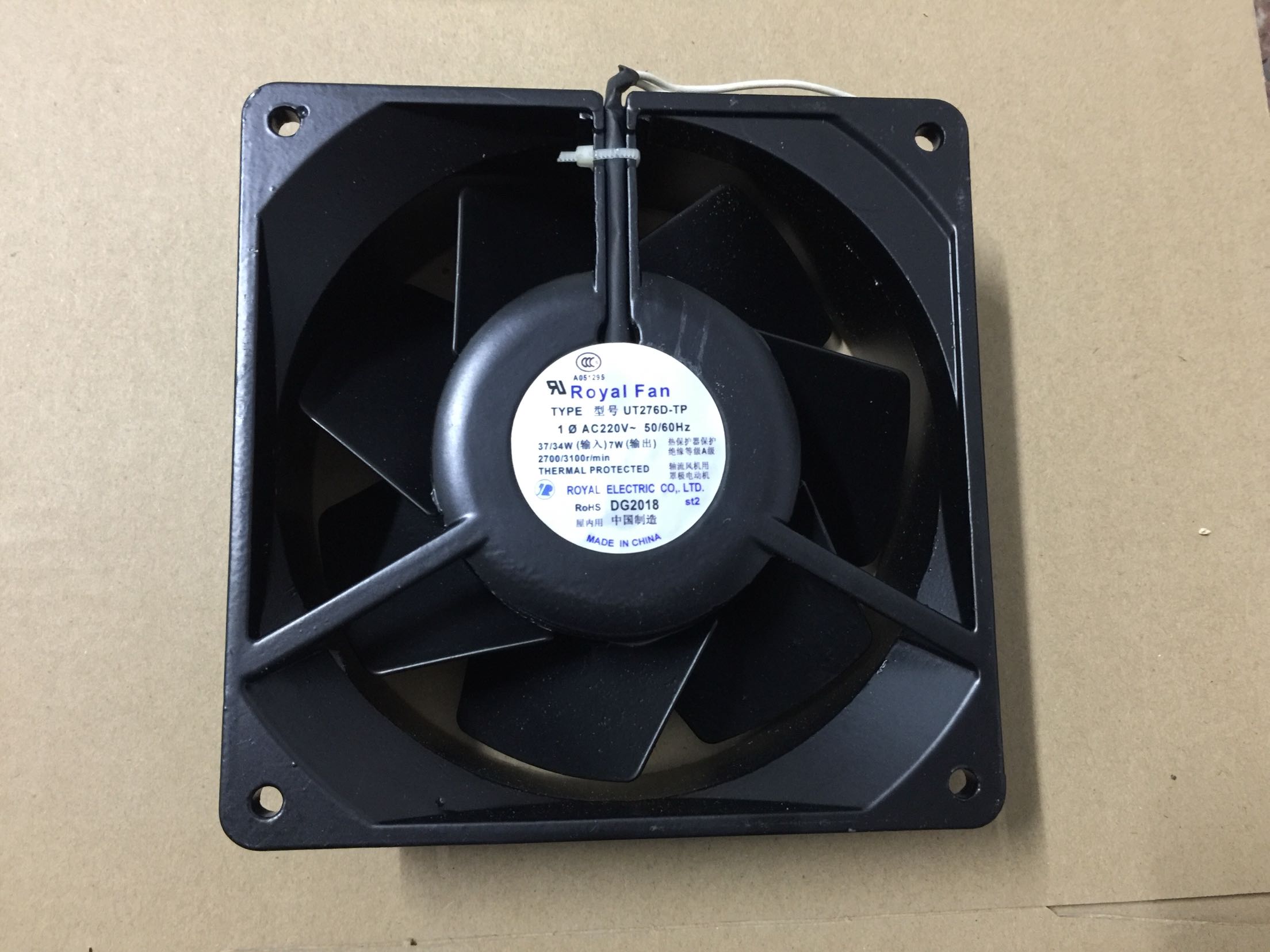 Royal Fan UT276D-TP[B98] 220V 37/34W 14050耐高温散热风机风扇