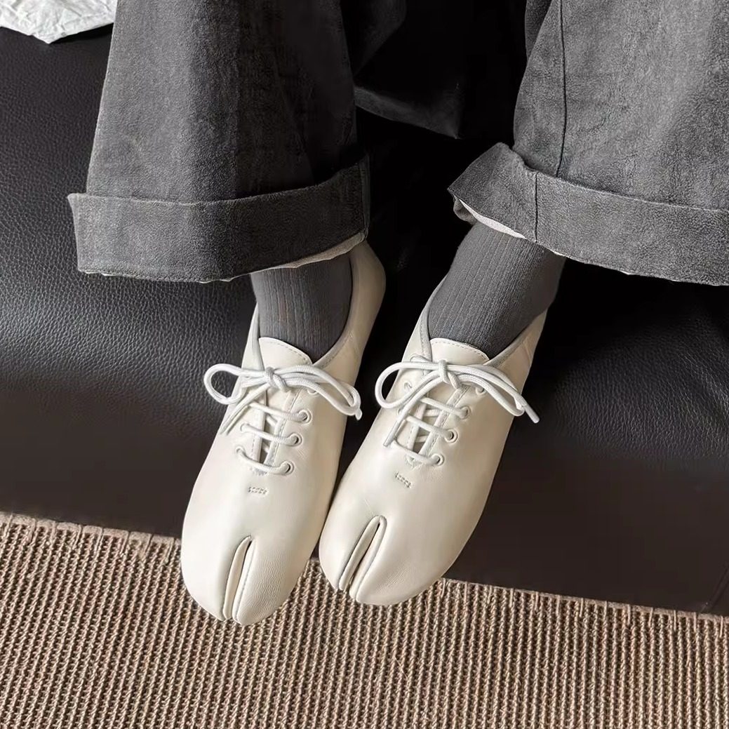 1cm法式复古低跟分趾鞋软羊皮单鞋女系带小皮鞋平底米白色乐福鞋,女鞋,深口单鞋,淘宝优惠券,粉丝福利购,淘宝优惠卷