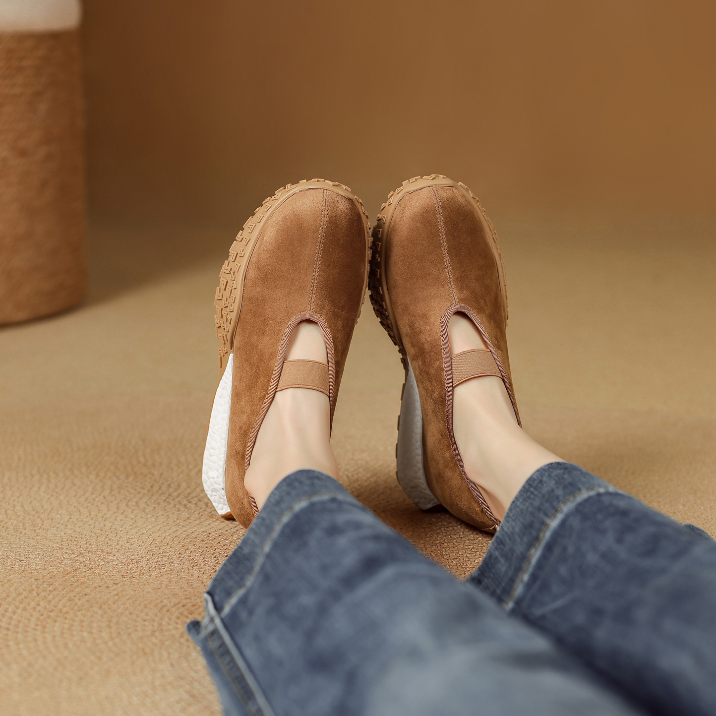 7cm磨砂皮厚底圆头内增高乐福鞋