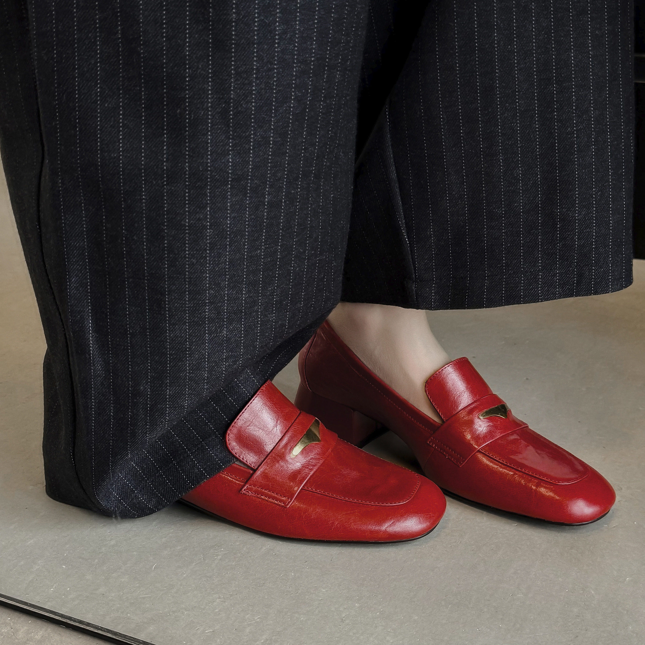 4cm真皮粗跟金属扣小皮鞋女中跟红色英伦风懒人单鞋本命年乐福鞋,女鞋,深口单鞋,淘宝优惠券,粉丝福利购,淘宝优惠卷