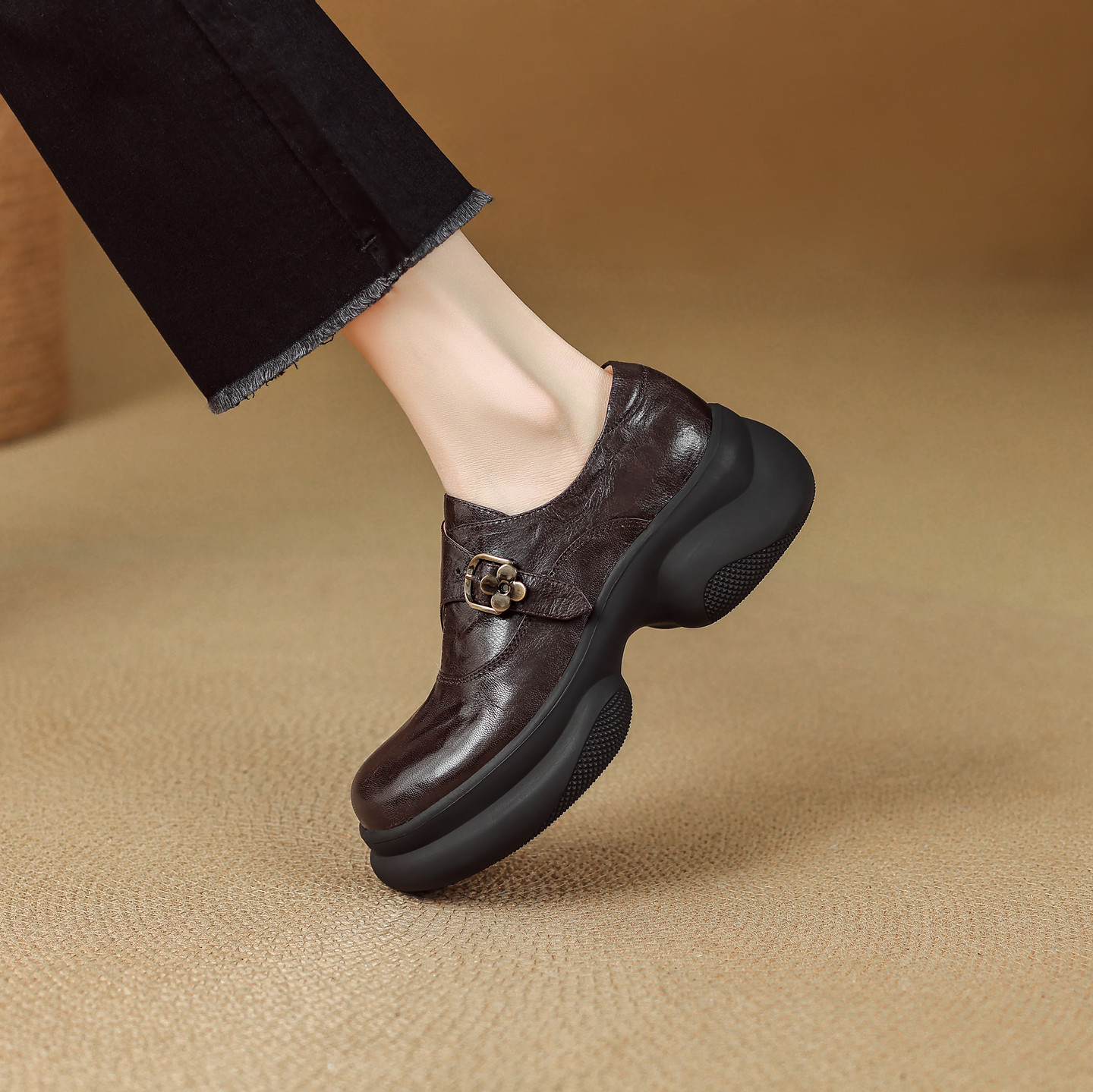 6cm真皮厚底圆头棕色英伦小皮鞋