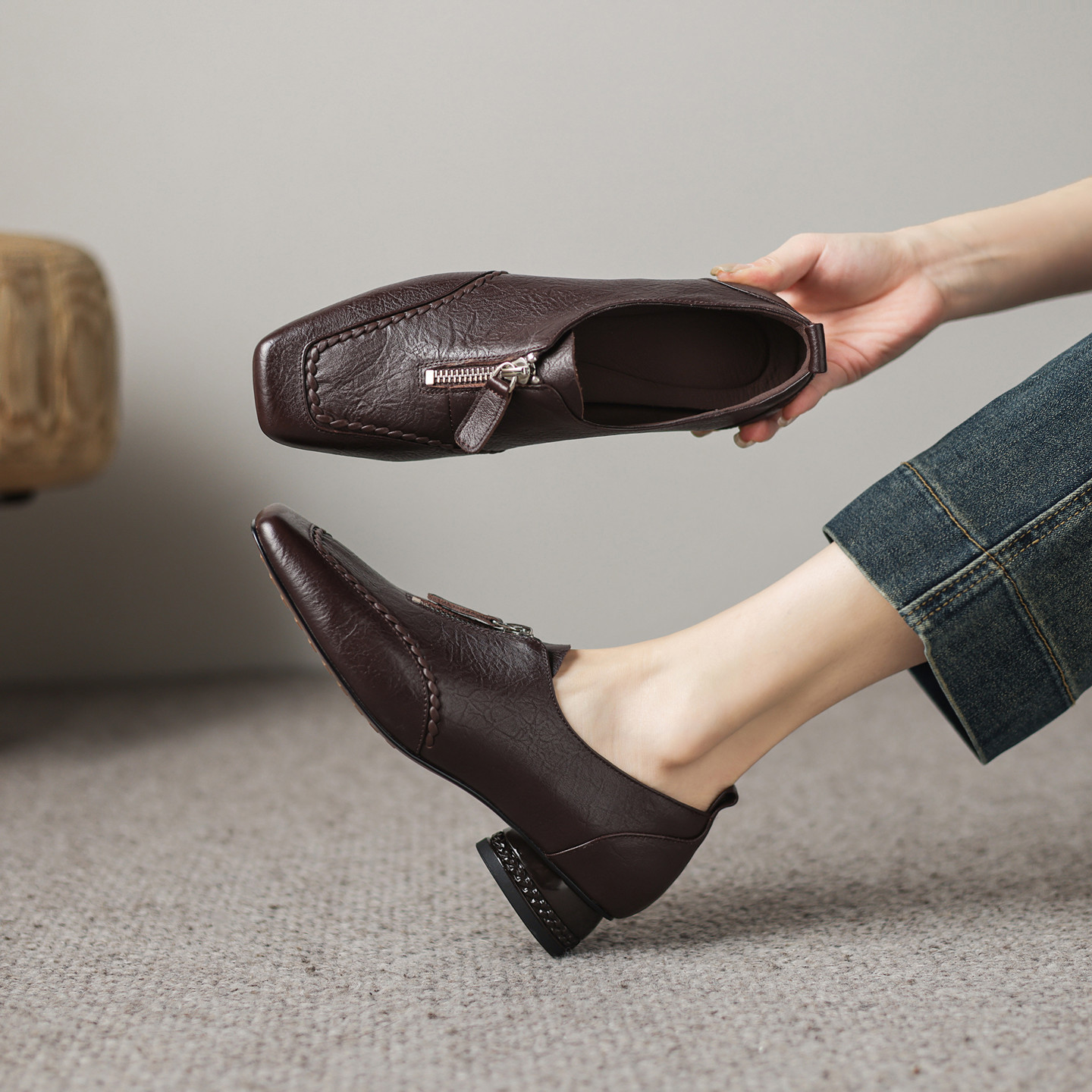 3cm低跟前拉链方头英伦风小皮鞋