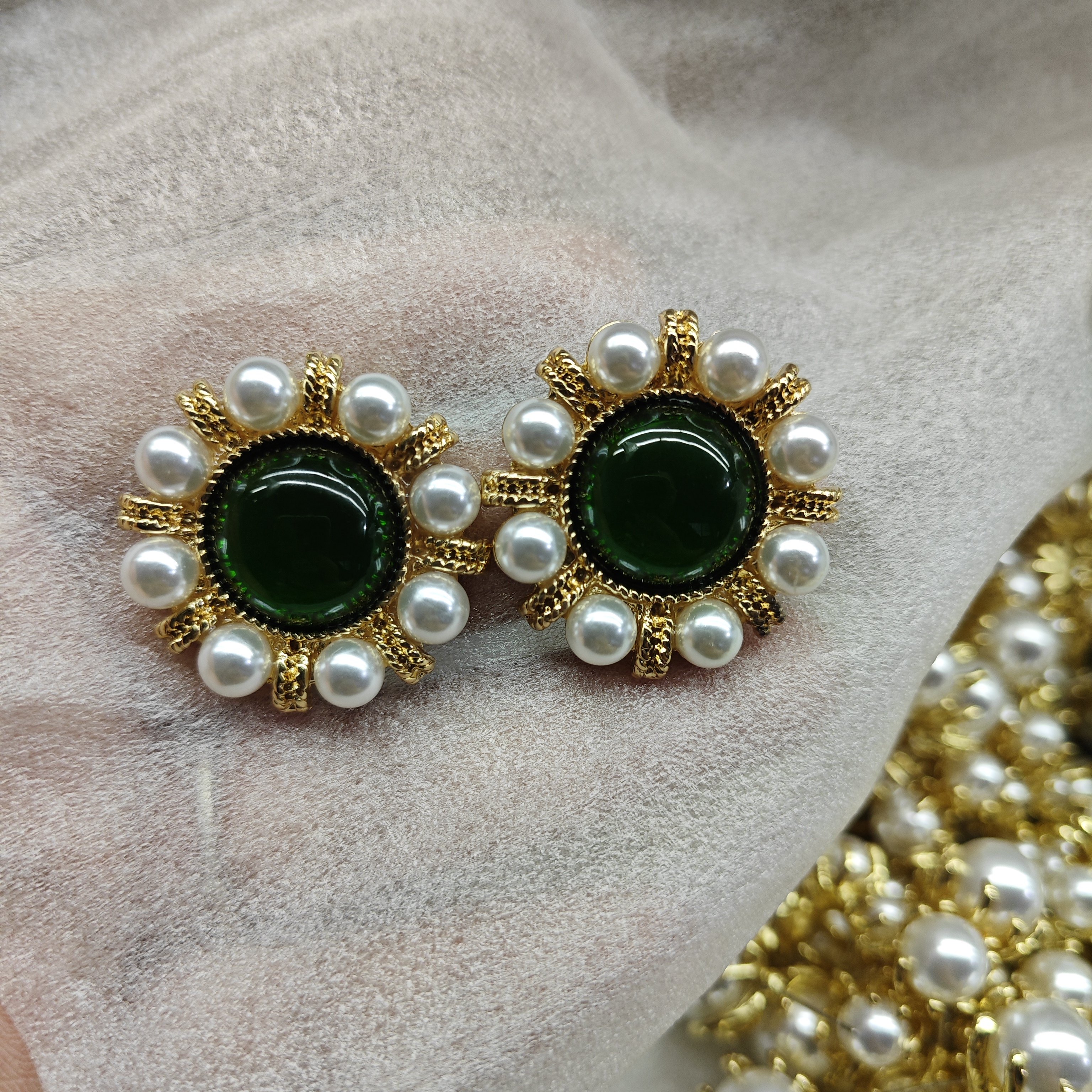 951-1000清仓微瑕品同边中古耳饰宫廷风小众设计珐琅彩镶嵌耳钉女