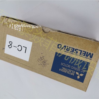 MITSUBISHI三菱 FR-HEL-5.5K 变频器 FR-UDA01