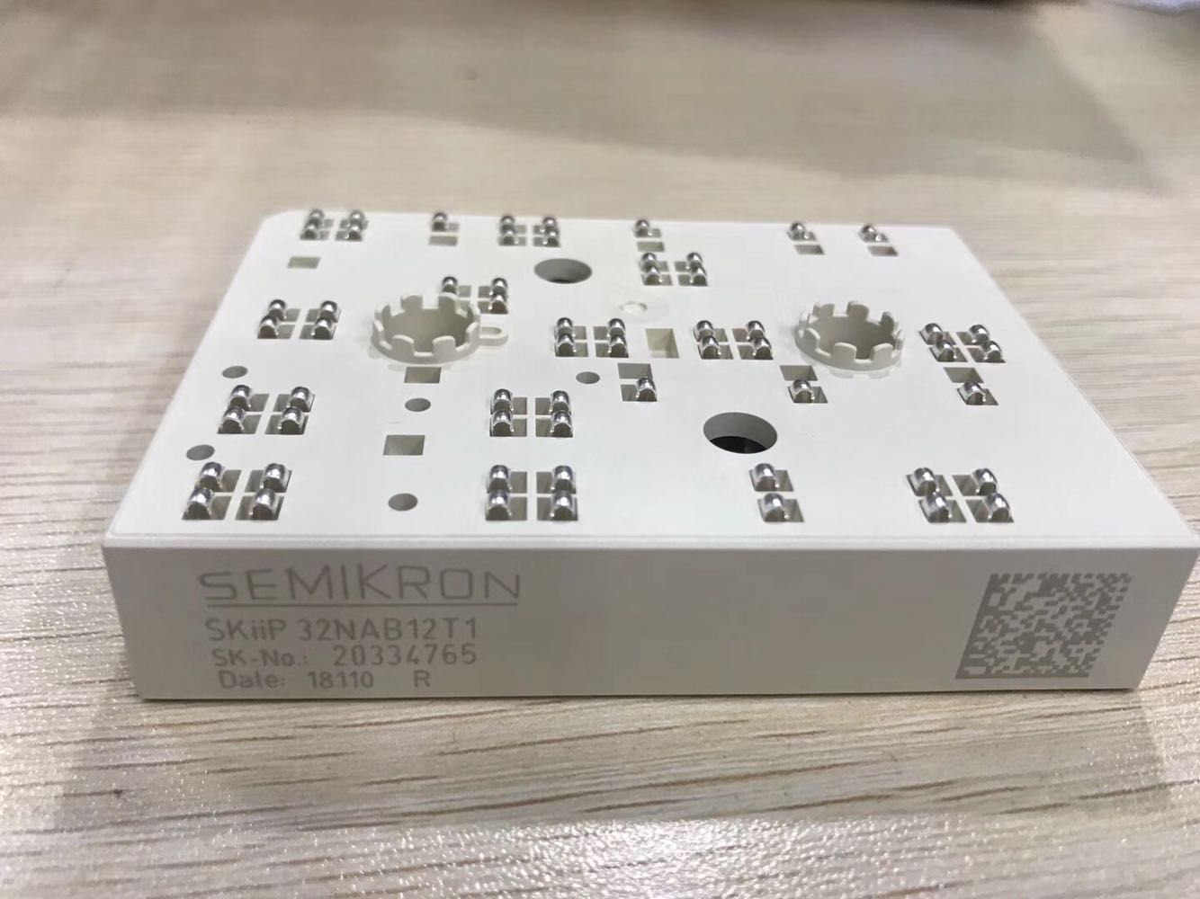 SKIIP32NAB12T1 SKIIP31NAB12T11 SKIIP30NAB12T49全新模块