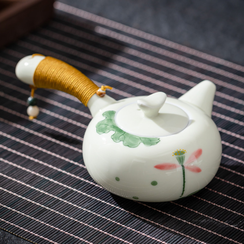 高档米黄侧把壶中式手绘荷花陶瓷功夫茶具小茶壶泡茶家用单壶专用