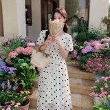 法式米白色波点连衣裙女2023年夏季新款法式温柔海边度假风长裙子，女装连衣裙，杭阁服饰