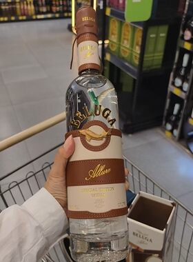 俄罗斯Beluga白鲸Allure马球限量版伏特加0.7L带独立编号礼盒洋酒