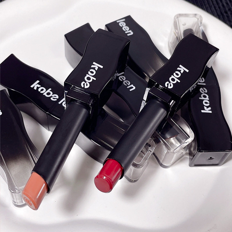 Keke Mood黑羽毛口红柔雾轻柔不粘杯不易脱妆持久定妆润唇唇膏