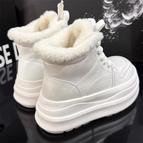 隐形内增高9厘米莱咖坡跟雪地靴