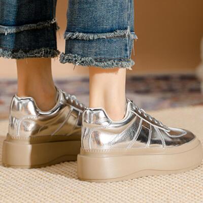 莱咖坡跟隐形内增高10厘米板鞋