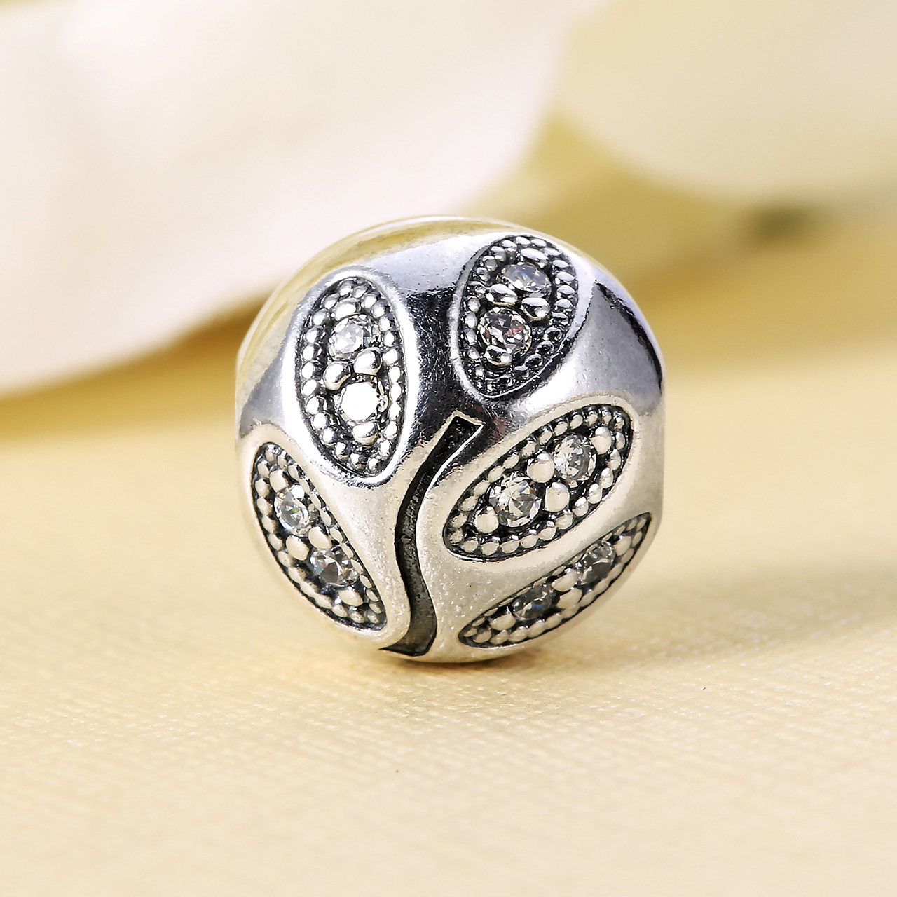 PANDORA潘多拉闪耀树叶圆形固定夹扣925银锆石 791416CZ
