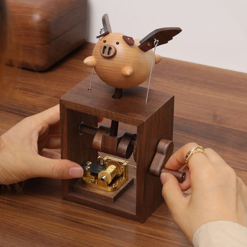 黑胡桃木质手摇机械音乐盒生日礼物创意手伴发条式天空之城八音盒
