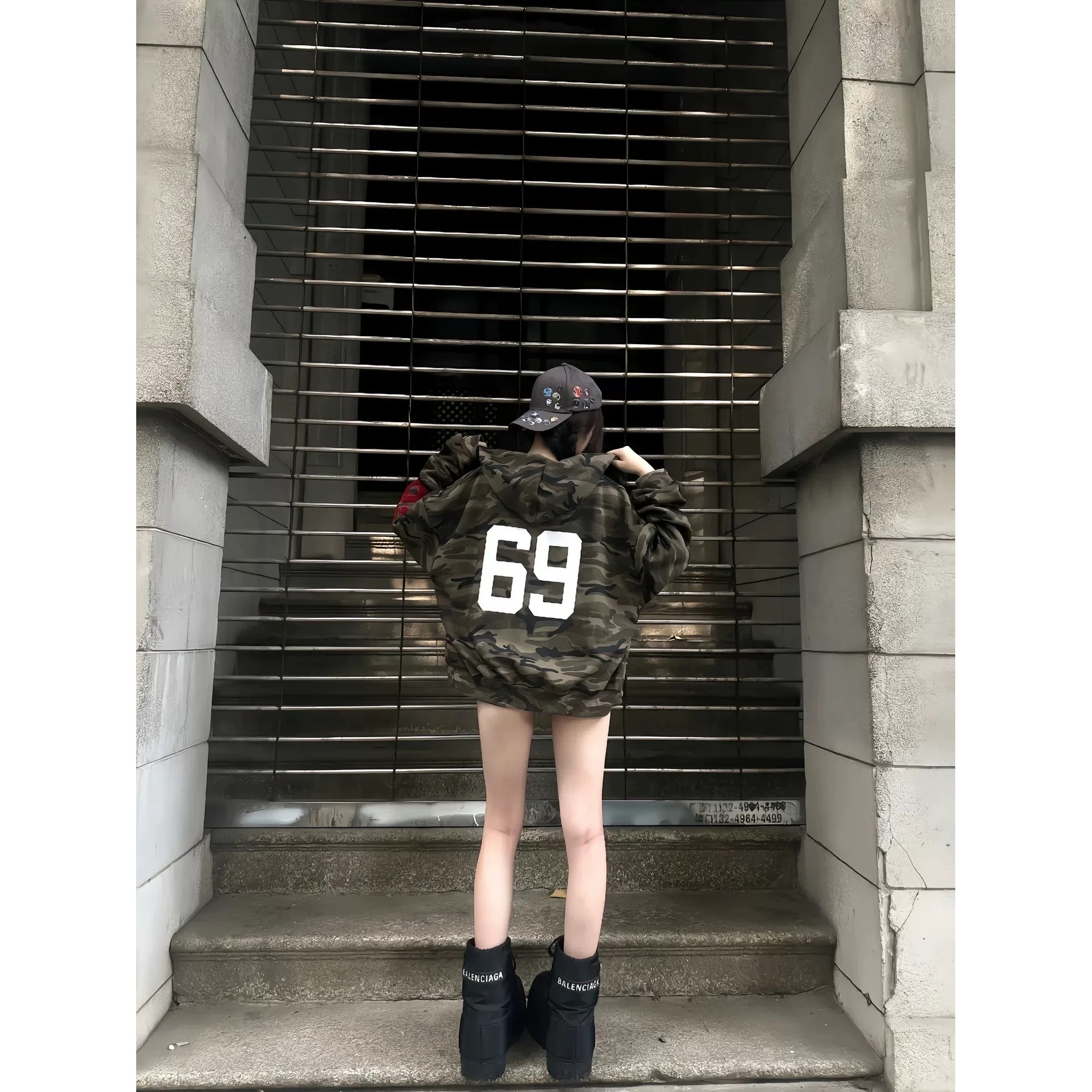 高街设计感创意原宿风冬季气质百搭中性风休闲迷彩拉链外套上衣潮