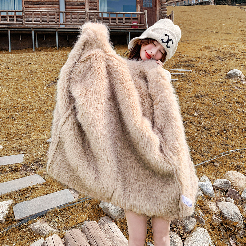 皮毛一体粉色羊羔毛外套女2025冬