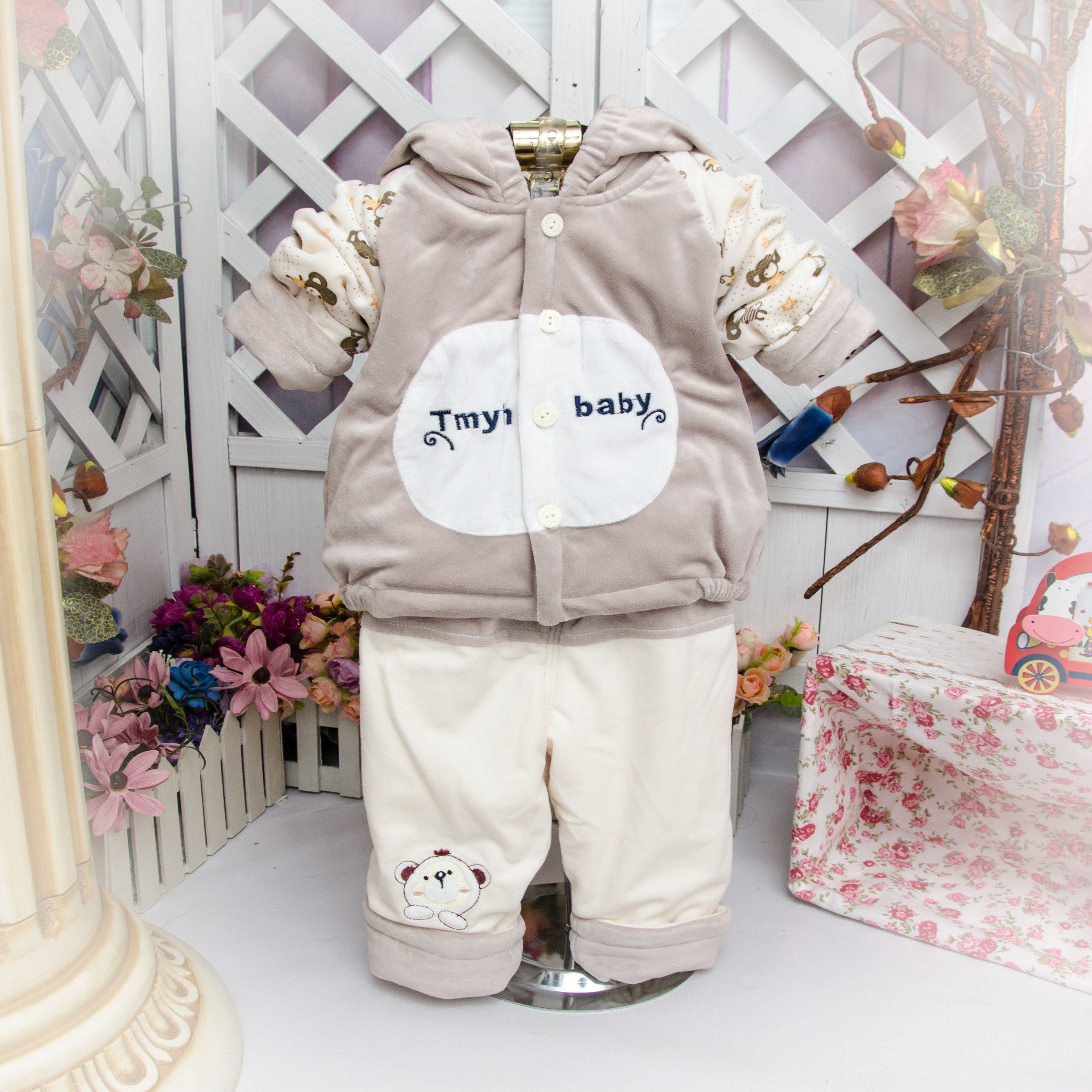 宝宝春秋冬夹棉套装0-1岁新生婴儿薄棉外出服婴儿加厚衣服两件套
