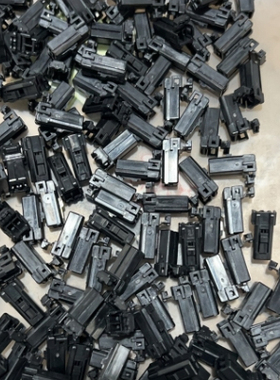 2371244-2 TE/泰科汽车连接器配件胶壳外壳接插件