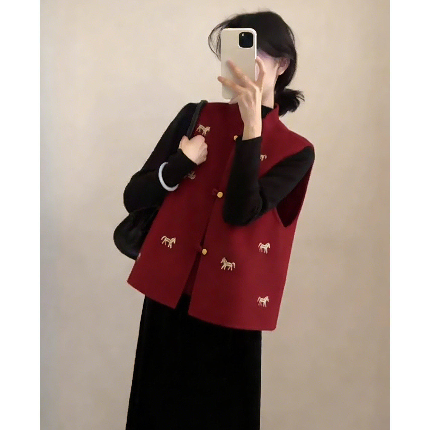 本命年刺绣小马新中式国风红色马甲2026秋冬新款搭配半裙一整套装