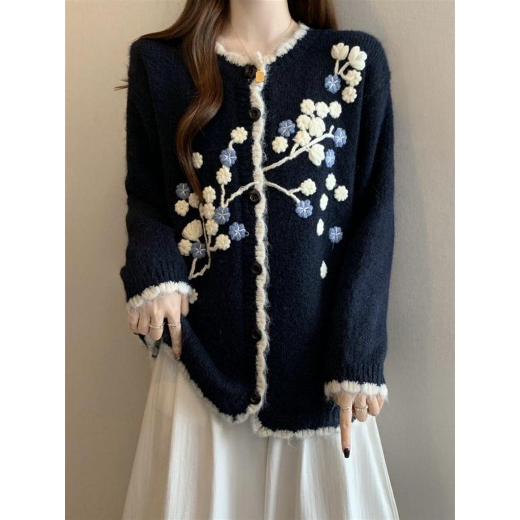 藏蓝色重工刺绣花朵毛衣外套女秋冬大码胖mm慵懒风高级感针织开衫