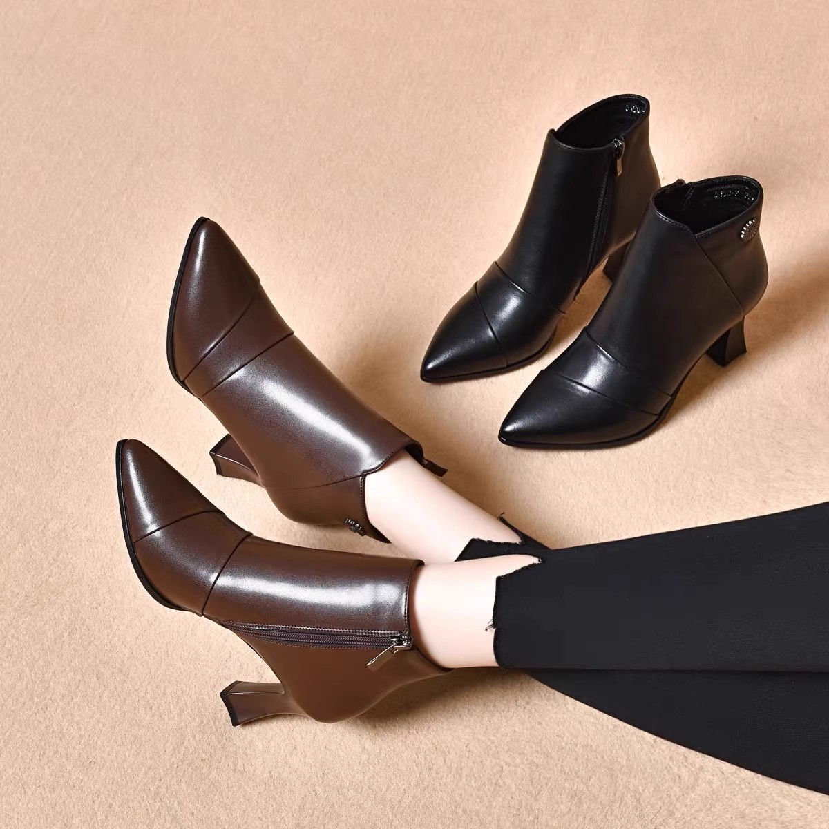 高品质-高跟短靴女粗跟尖头