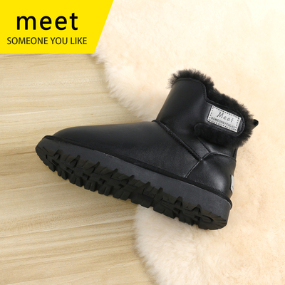 女棉鞋冬季防滑短靴全羊毛雪地靴
