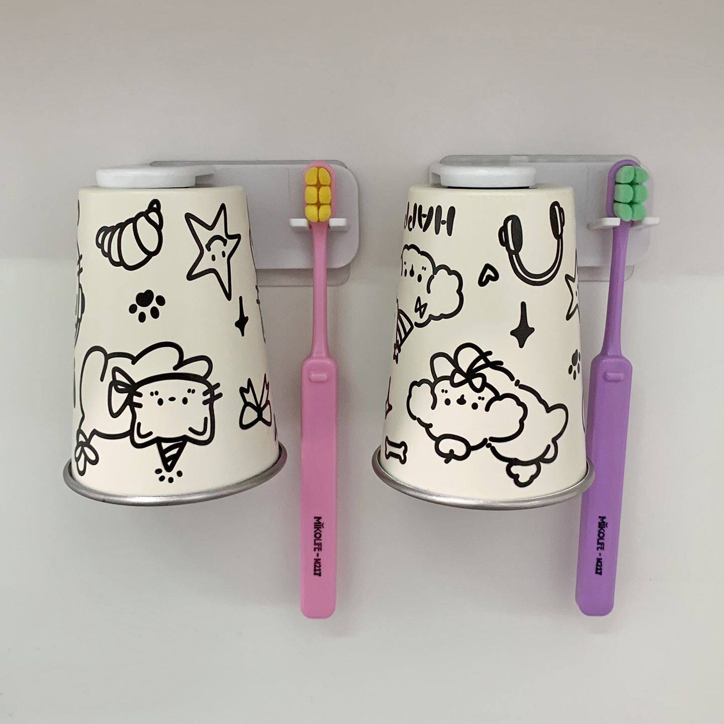 免打孔防霉抗菌可爱牙刷牙杯收纳架磁吸漱口杯304不锈钢倒置壁挂