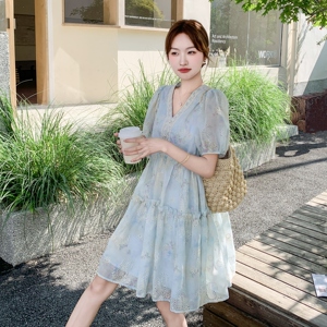 蓝色刺绣印花小清新a字裙新款小个子森系甜美减龄显瘦连衣裙女夏图片