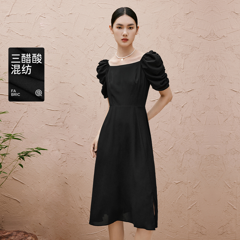 【商场同款】伊芙丽2024夏季新款方领收腰小黑裙连衣裙1E4491672G