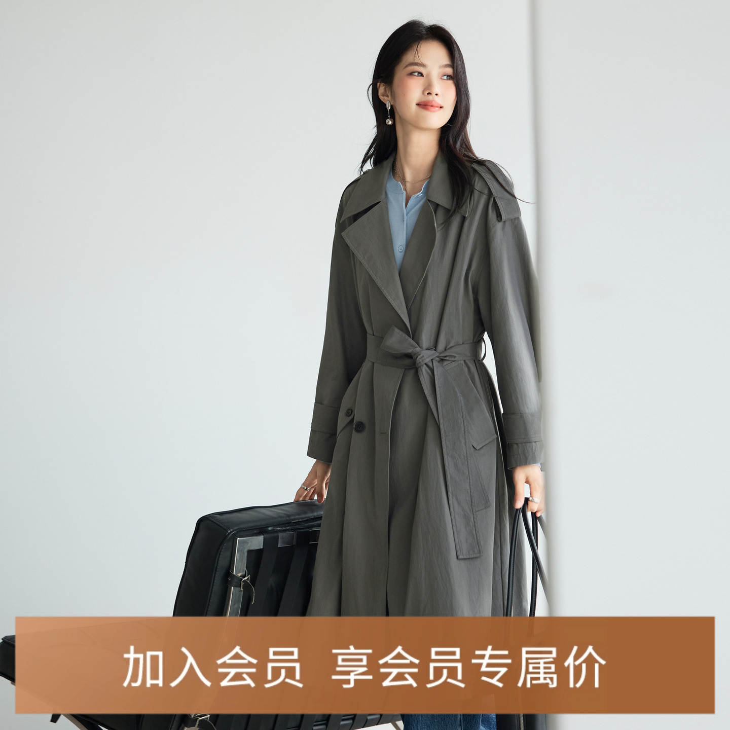 伊芙丽大翻领设计宽松版型袖口可调节袖袢大衣外套女2025秋季新款