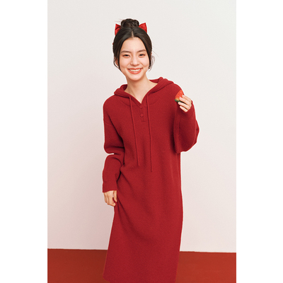 诗凡黎红色圣诞卫衣针织连衣裙2024新款新年战衣内搭跨年战服女