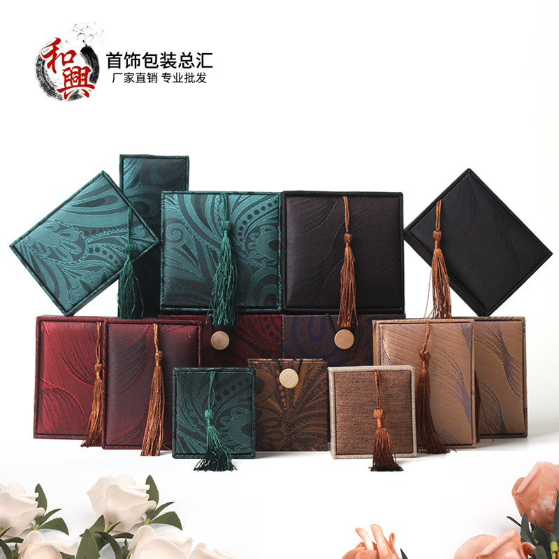 流苏经典款文玩手串礼品首饰盒子图片