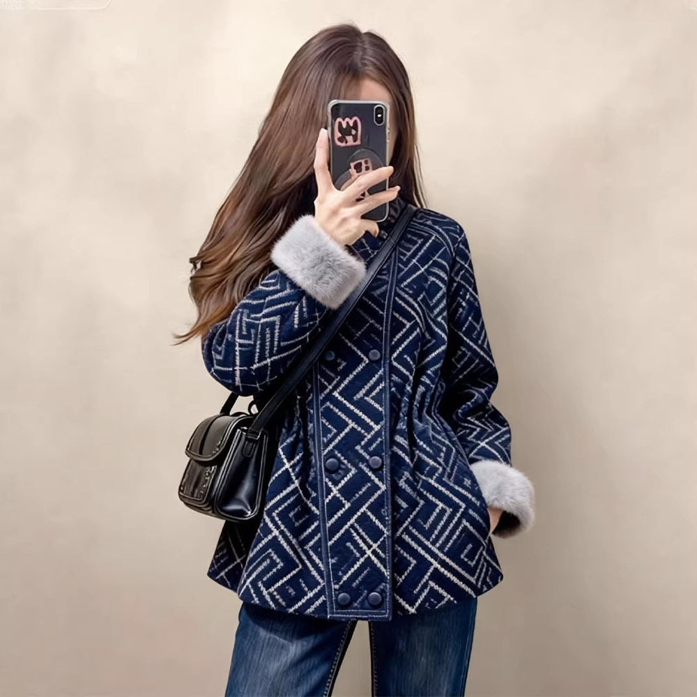 现货 独特气质巨好看小香风毛毛外套女2025冬季新款今年流行爆款,女装/女士精品,常规大码外套,淘宝优惠券,粉丝福利购,淘宝优惠卷