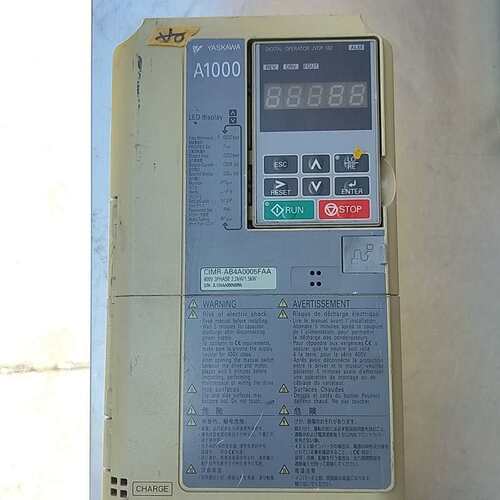 安川变频器CIMR-EB4A0005FAA 2.2kw--议价商品
