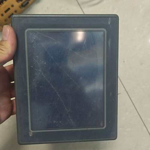 松下GT30触摸屏AIGT3100B，拆机件，实物拍摄，通电--议价商品